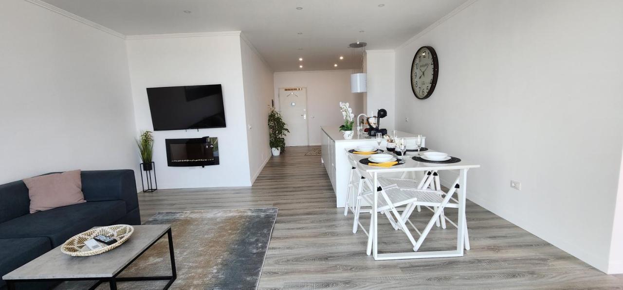 Durres City Apartment, City Center & Close To The Beach Exterior photo